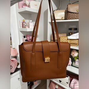 SALE! Steve Madden tote 👜